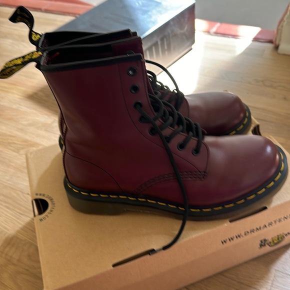 Dr. Martens Shoes - Dr. Martens boots like a new